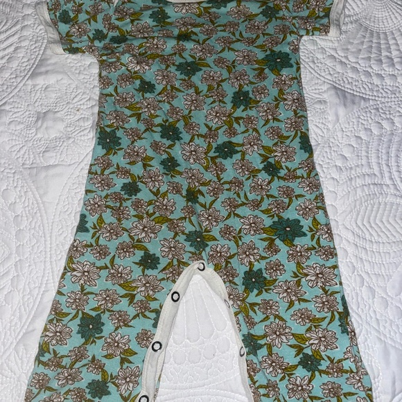 MilkBarn footless Romper 3-6 months - Picture 3 of 8